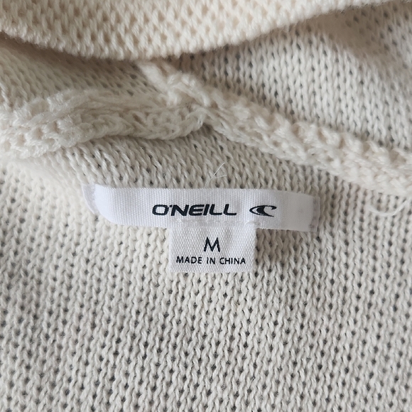 O'Neill Cream, Orange, Blue V-Neck Sweater NWOT Sz Medium - Picture 3 of 7